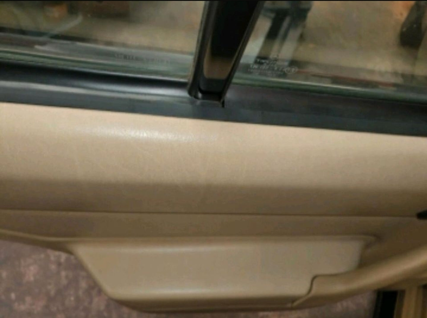 E190 Türpappe optisch reparieren 4-Leisten schwarz Kunststoff  selbstklebend 1cm